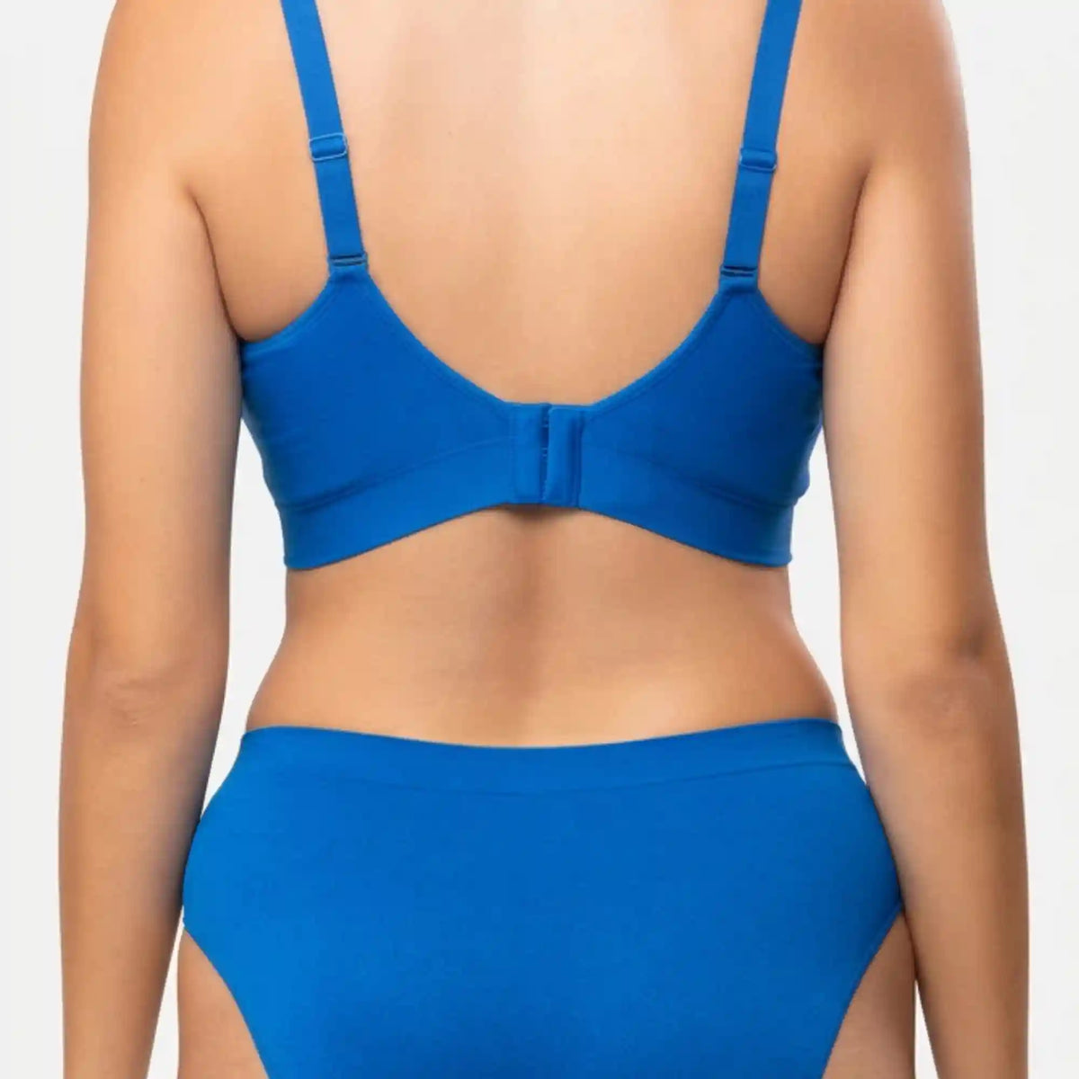 459 The Comfort Shaping Bra with Adjustable Straps