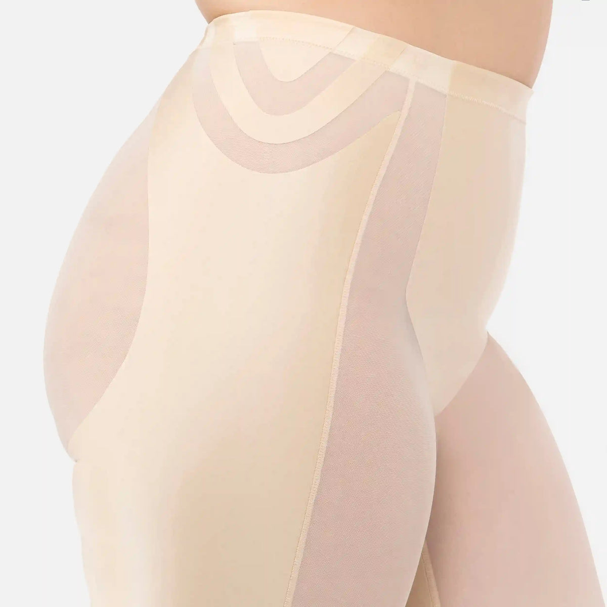 Pureshape Mid-Waist Shaping Short